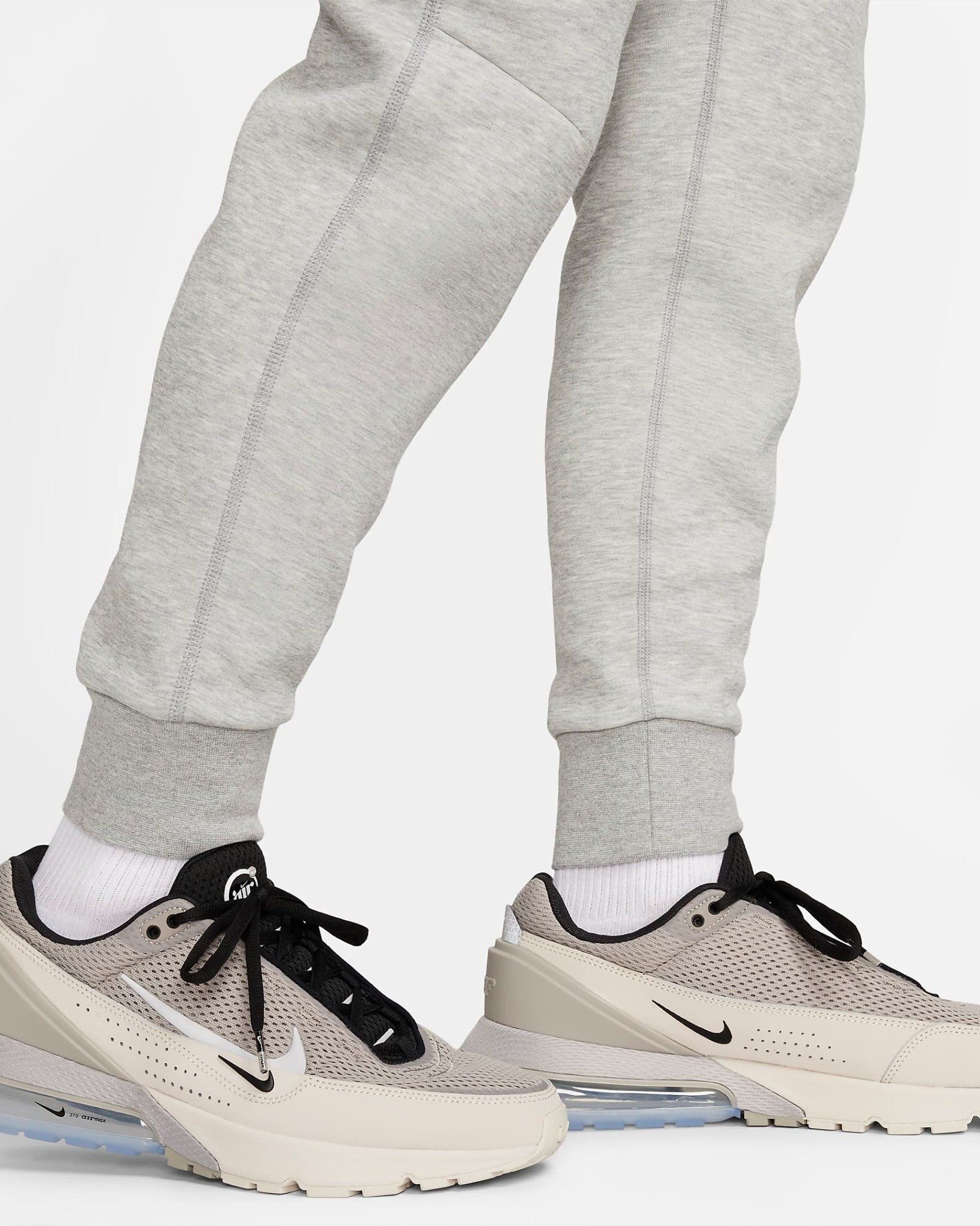 Thể Thao Nam NIKE As M Nk Tch Flc Jggr FB8003-063