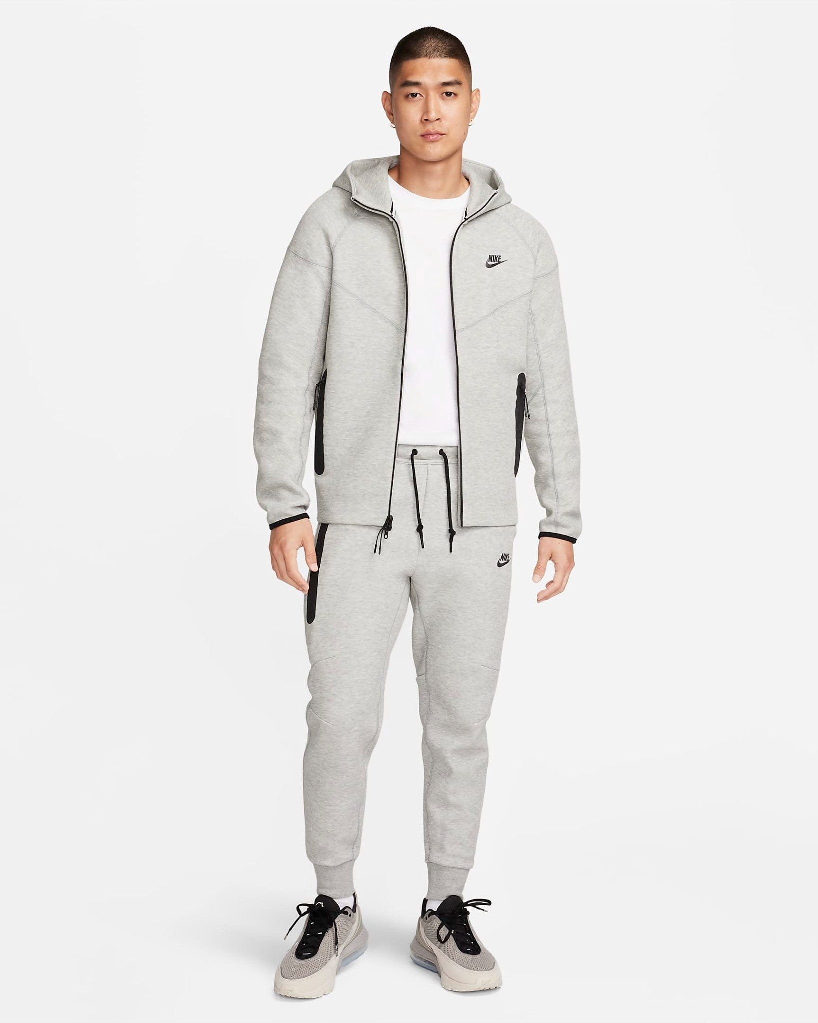 Thể Thao Nam NIKE As M Nk Tch Flc Jggr FB8003-063