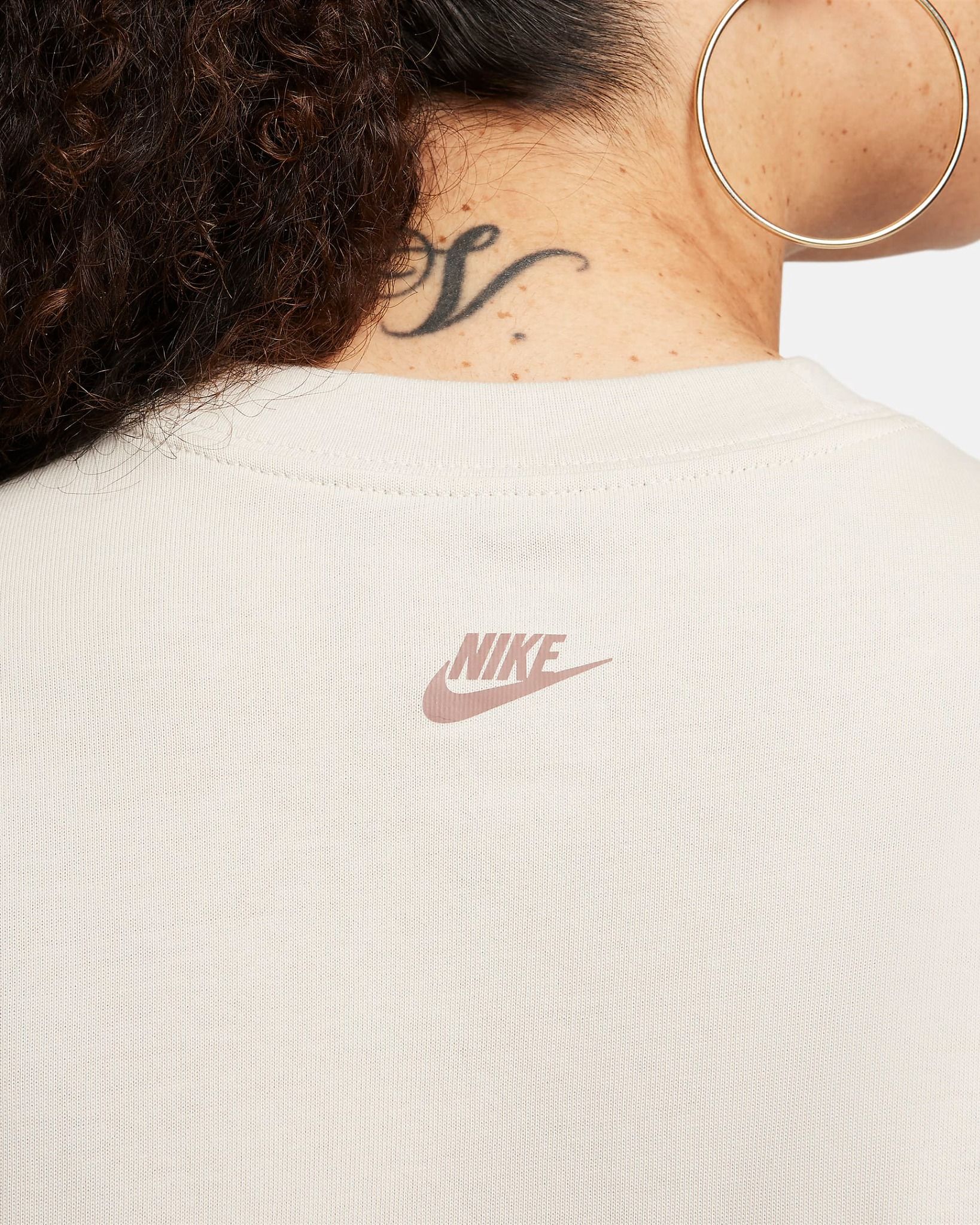 Áo Phông - Áo thun Thể Thao Nữ NIKE W Nsw Ss Boxy Campus Tee FJ1821-104