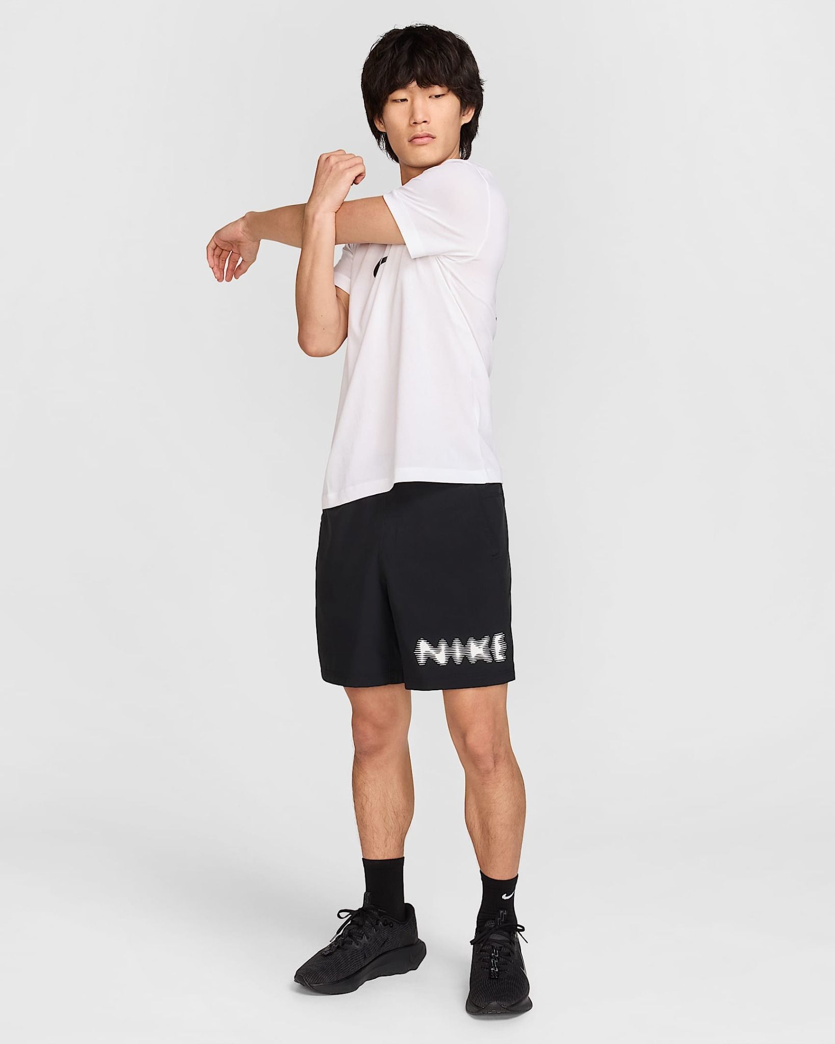 Quần Đùi Tập Luyện Nam NIKE As M Nk Df Form 7In Ul Short S HJ3106-010