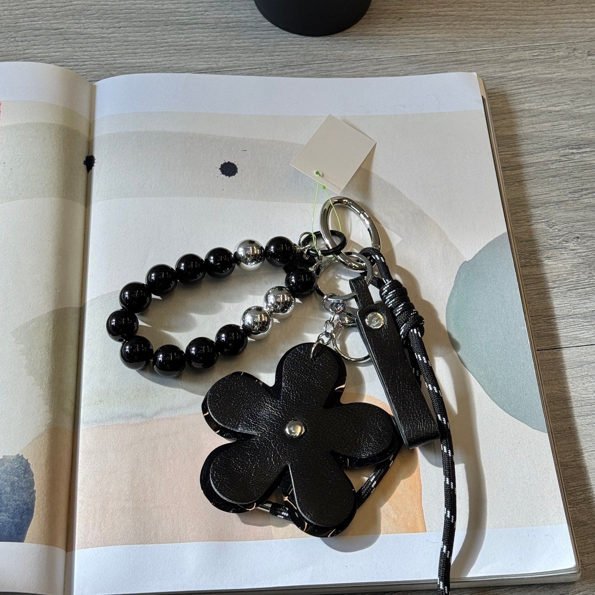 KEYCHAIN LEATHER