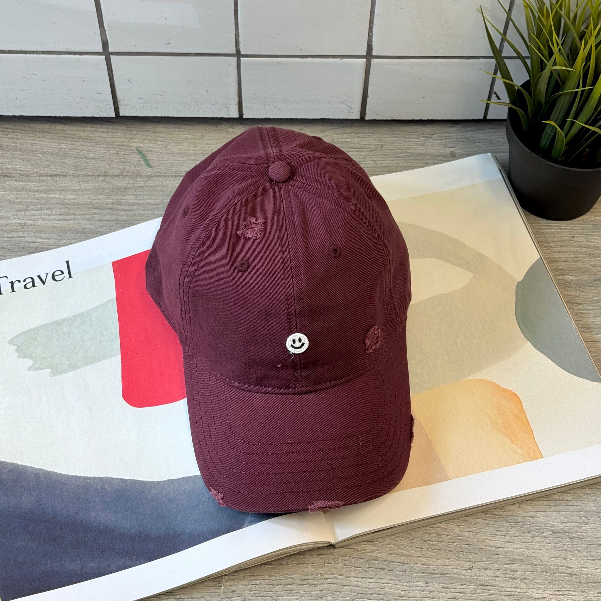 CAP EMOJI RED