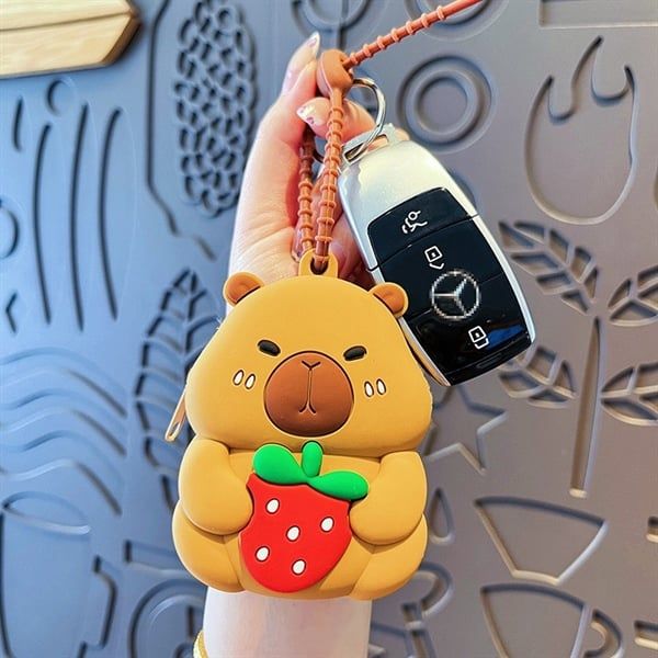 Ví móc khoá Capybara ôm đồ ăn