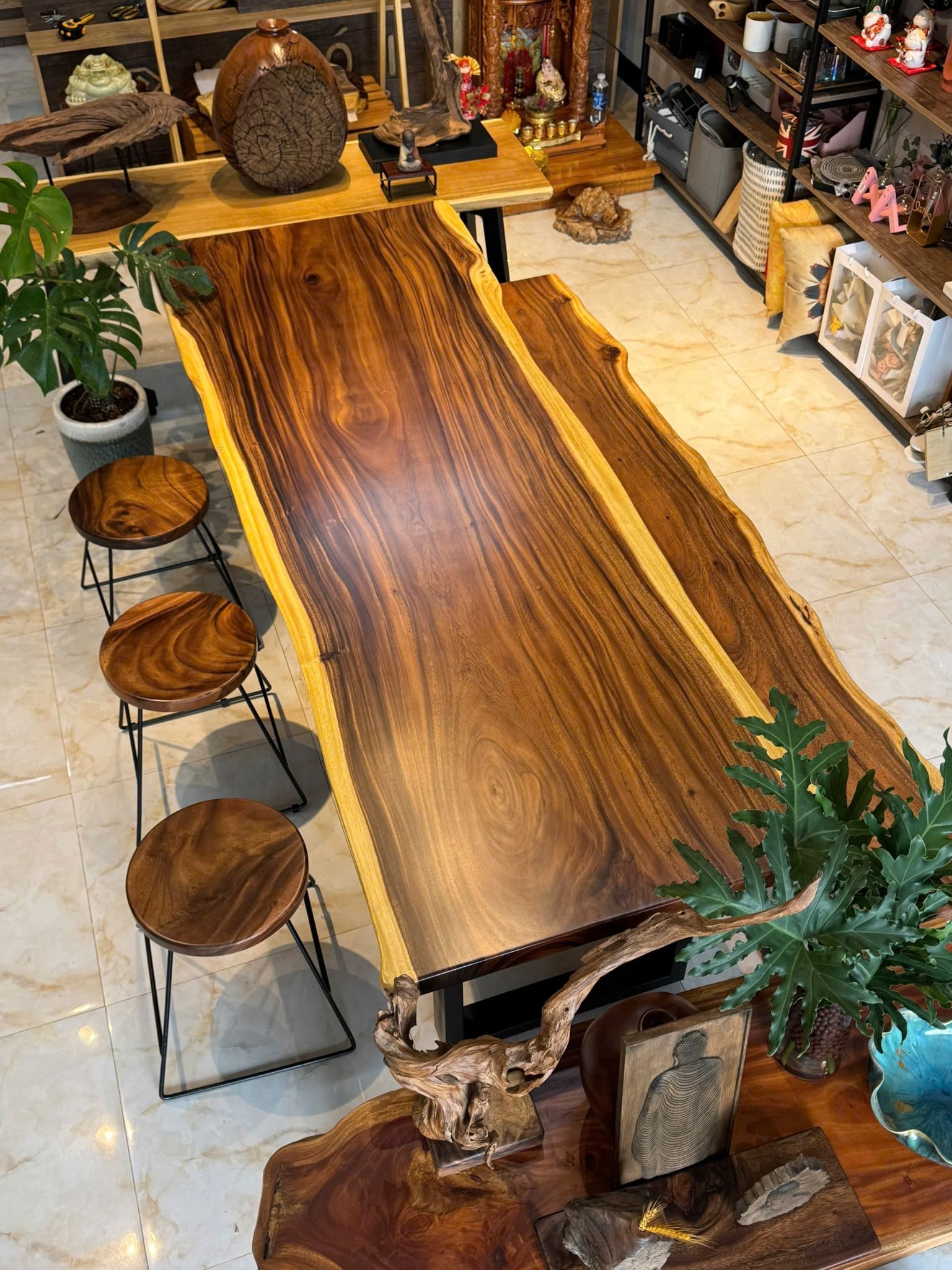 BÀN GỖ ME TÂY 240 x 83-89 x 5 cm