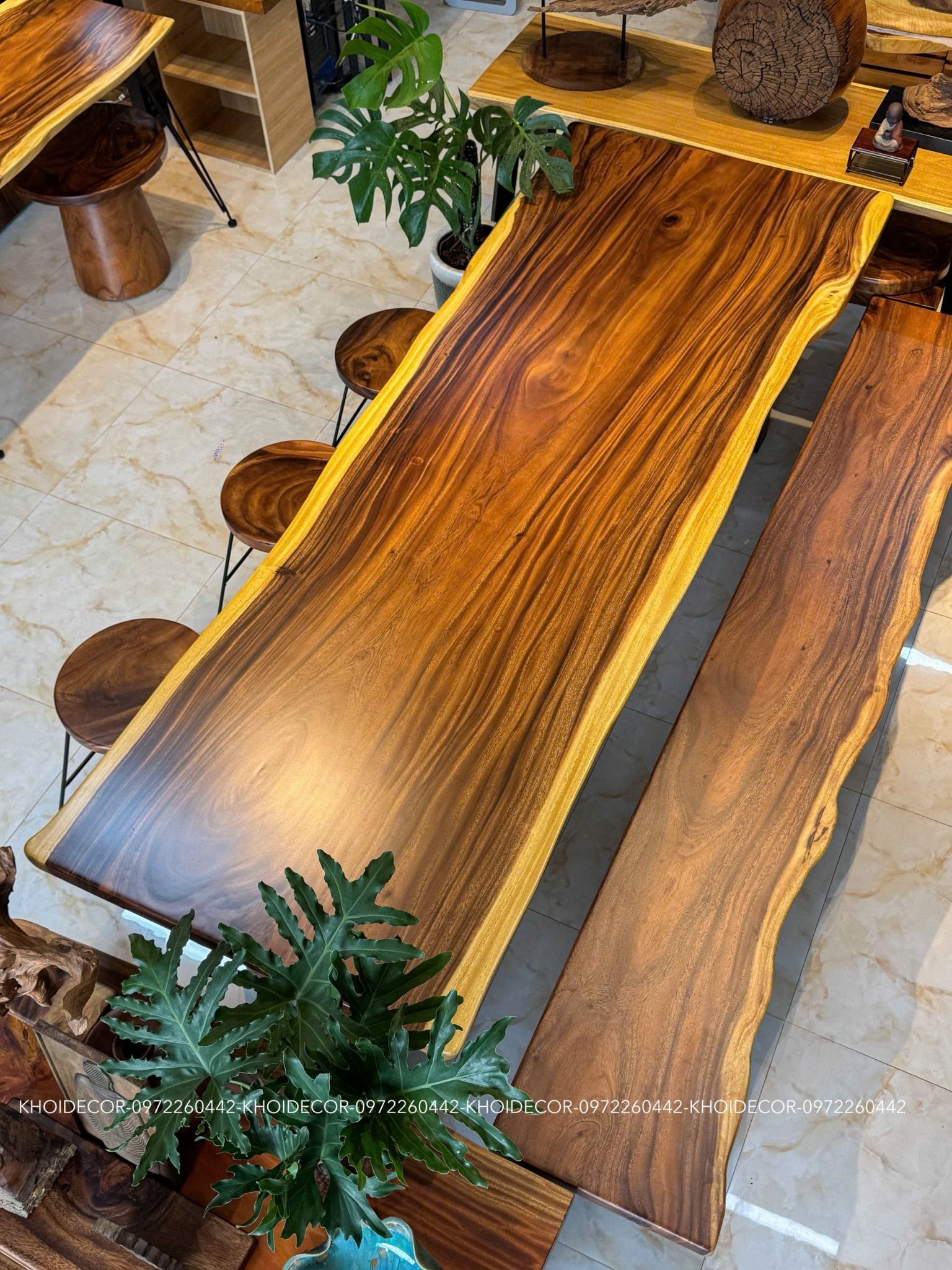 BÀN GỖ ME TÂY 240 x 83-89 x 5 cm