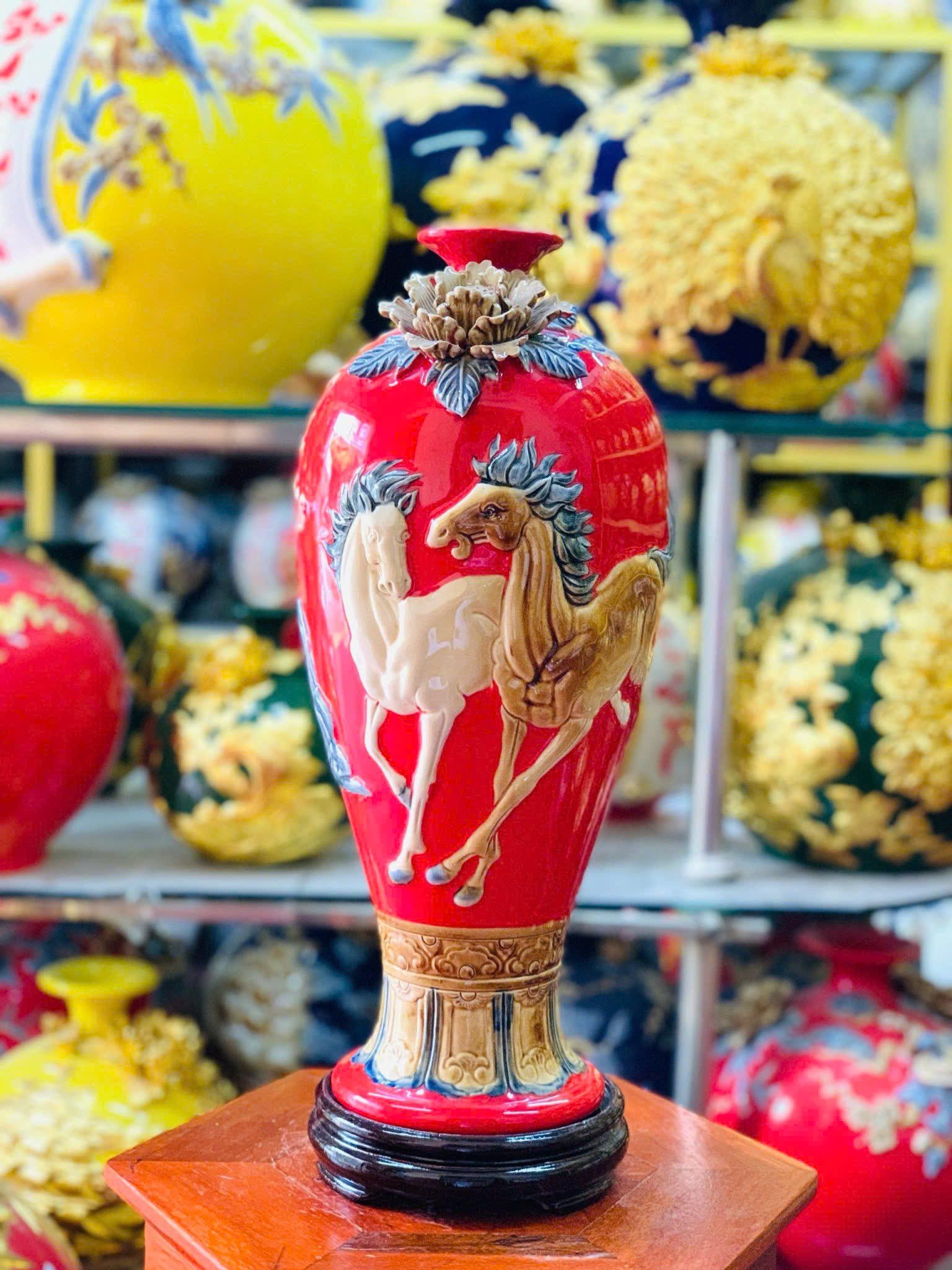 Bình mai men màu đắp nổi 3D MÃ ĐÁO THÀNH CÔNG hàng Bát Tràng chính hãng BMVHMD