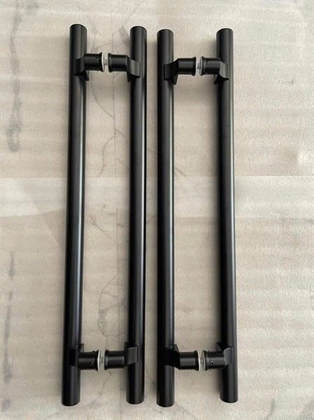 Tay nắm cửa kính lệch tâm màu đen inox 304 phi 38 * 8T