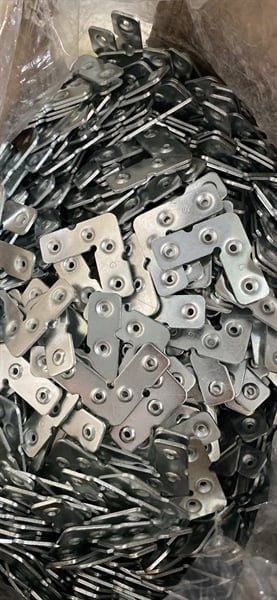 Ke tăng cứng cánh kính 4 lỗ vít