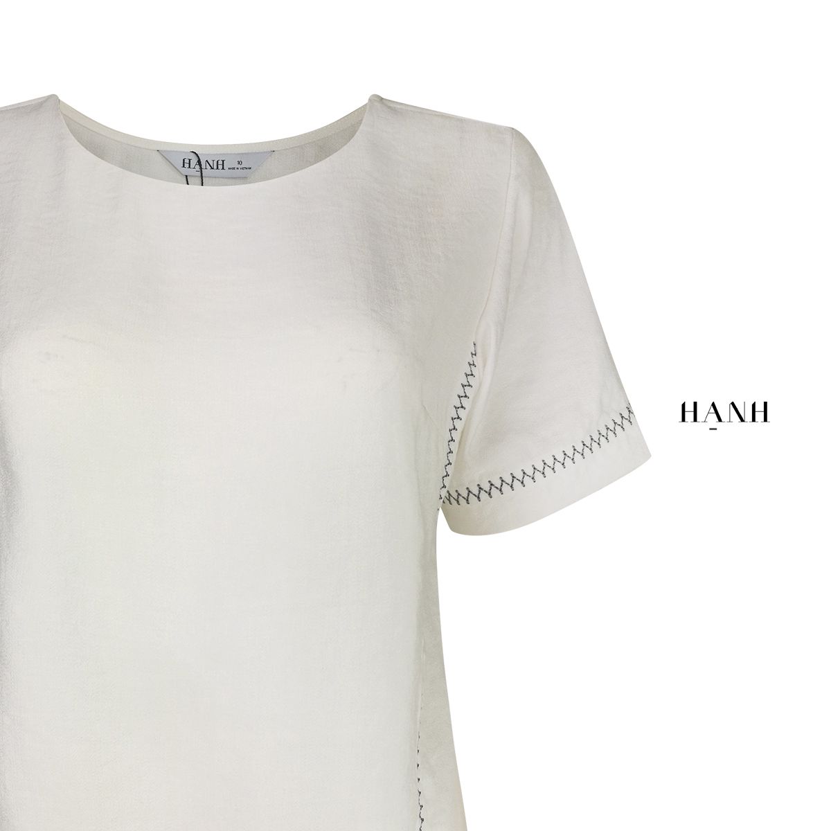 Hạnh Áo cổ tròn thêu họa tiết, tay ngắn, lai xẻ