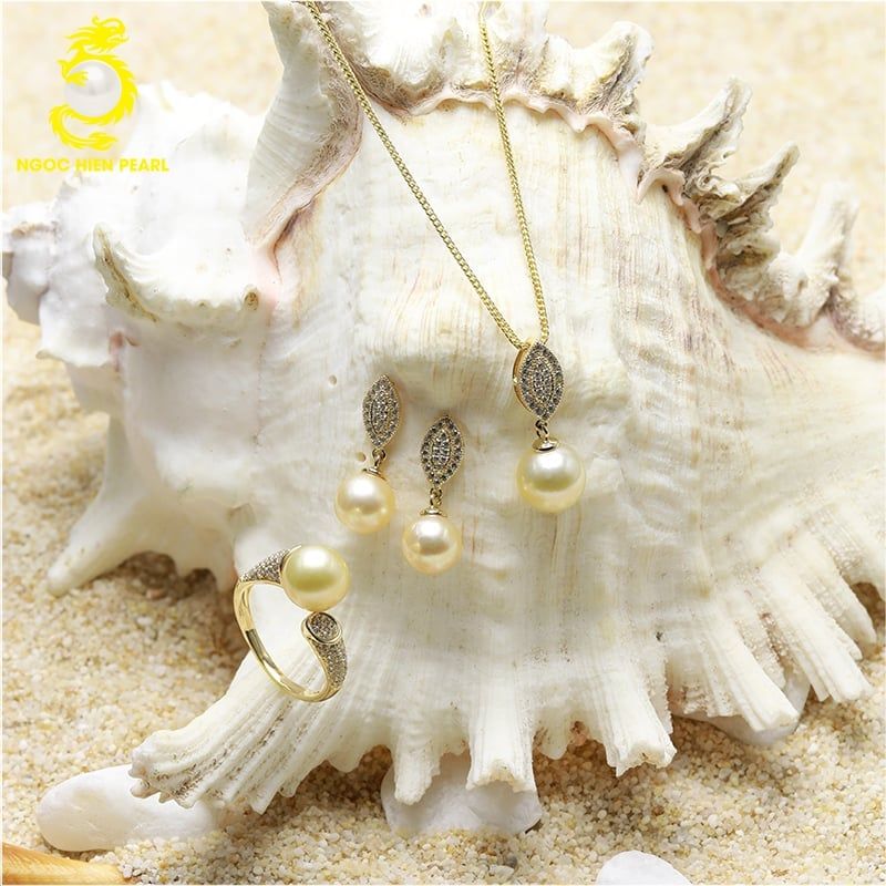 Bộ trang sức ngọc trai Southsea kết hợp vàng 18K GC0402