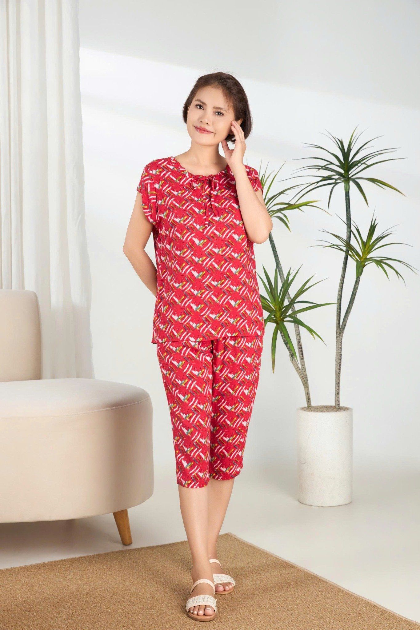 A44112302 - Bộ lửng lanh/ rayon/ viscose hoa cổ nhún bèo,dây rút thắt nơ
