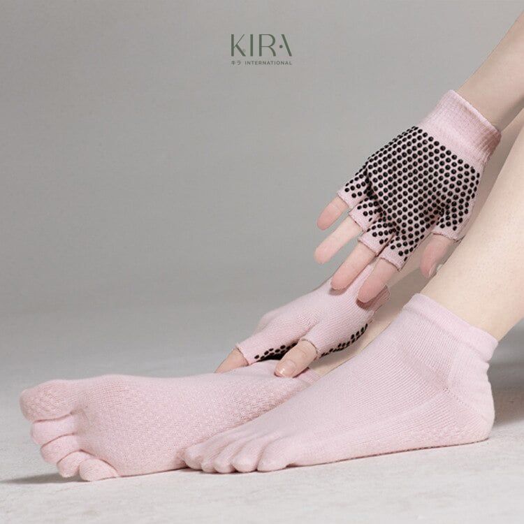 Combo Găng Tay + Tất 5 Ngón Nữ Chống Trượt Tập Yoga, Gym, Pilates – Co Giãn, Thoáng Khí