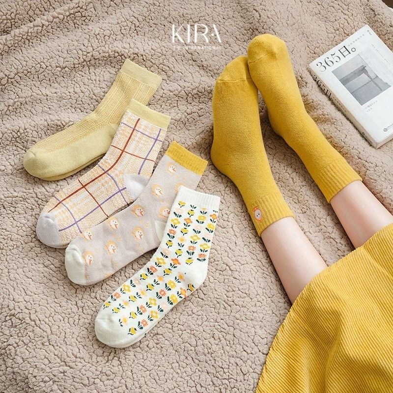Tất Len Dài Nữ Giữ Ấm Mùa Đông – Nhiều Màu Nhiều Mẫu Dễ Thương, Họa Tiết Gấu Cây Caro