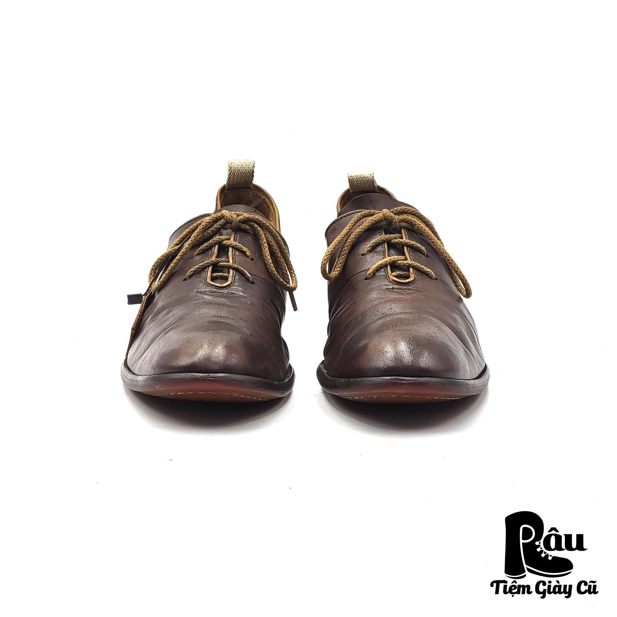 |SIZE 43| ALFREDO BANNISTER BROWN LOW COLLAR OXFORD Z43-5982
