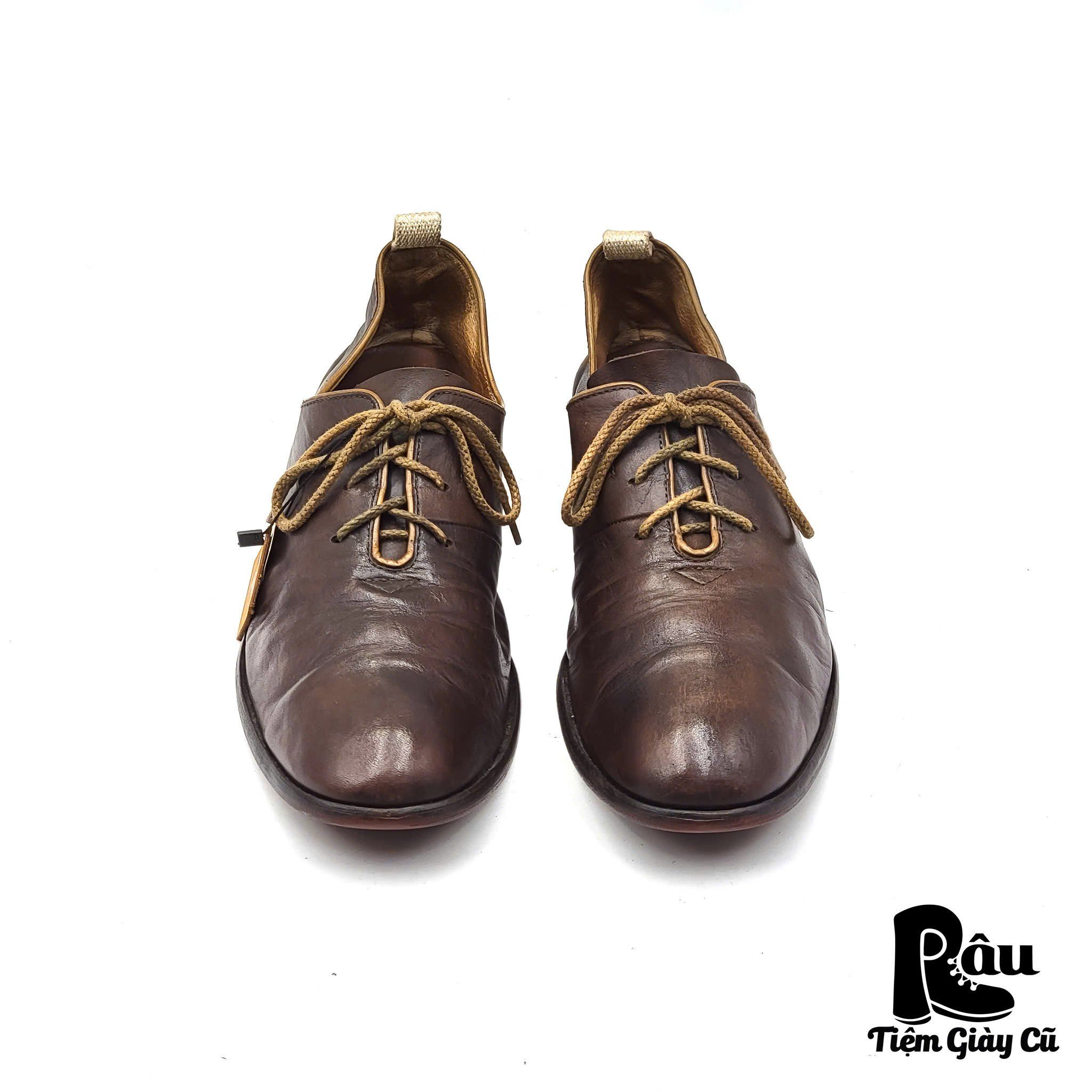 |SIZE 43| ALFREDO BANNISTER BROWN LOW COLLAR OXFORD Z43-5982