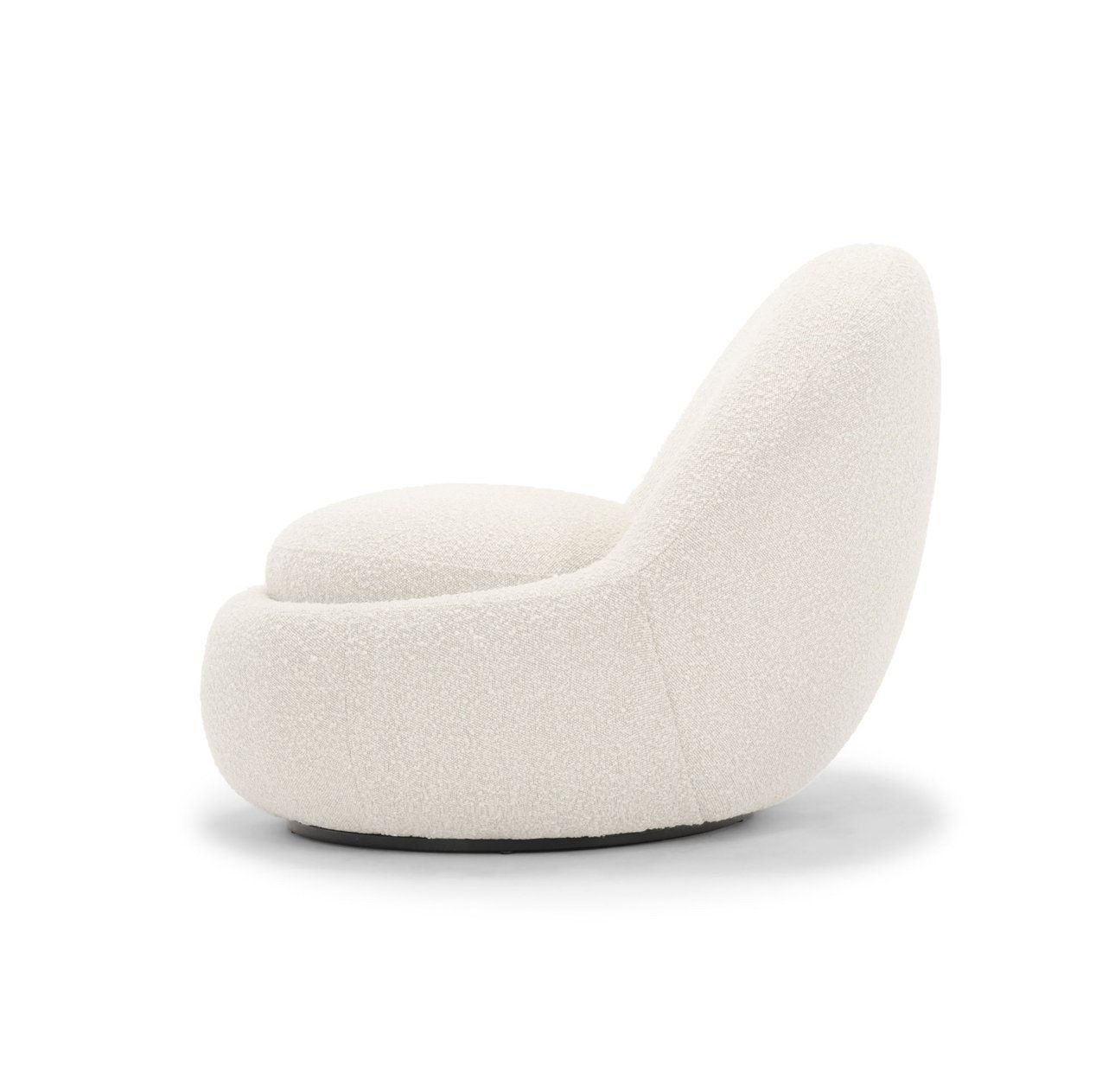 The P. White armchair | HÃNG TRƯNG BÃY