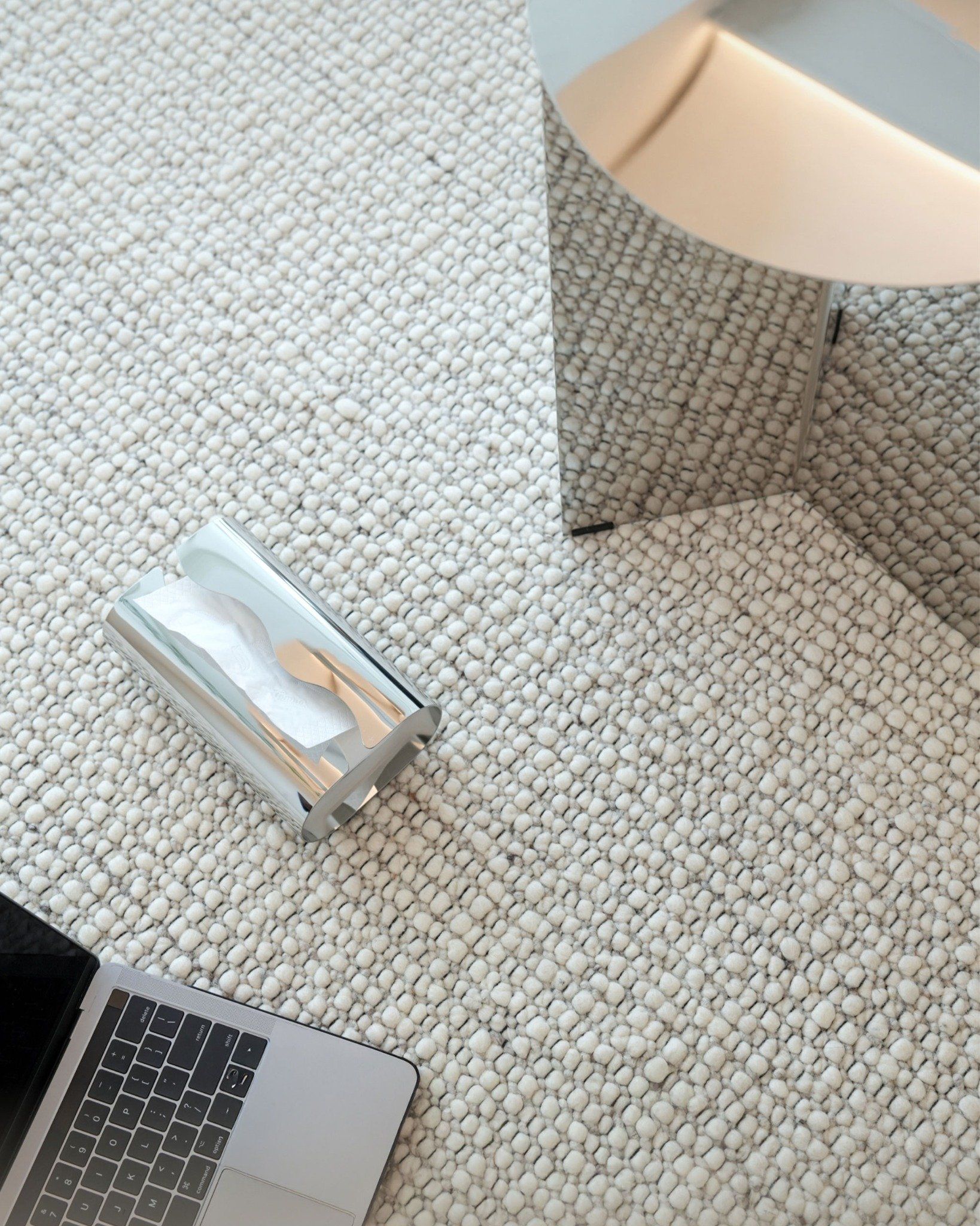 Ivory Field Wool Rug - Indian Imported Rug
