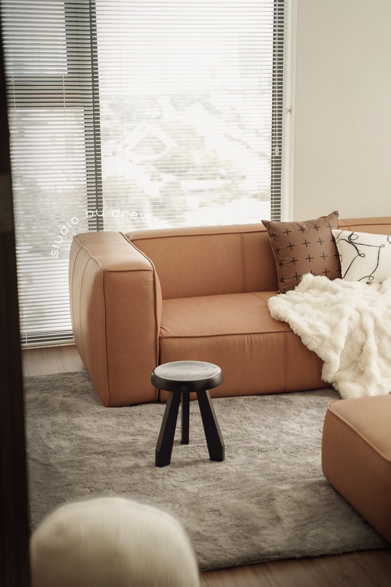 The Clay sofa 2.4m
