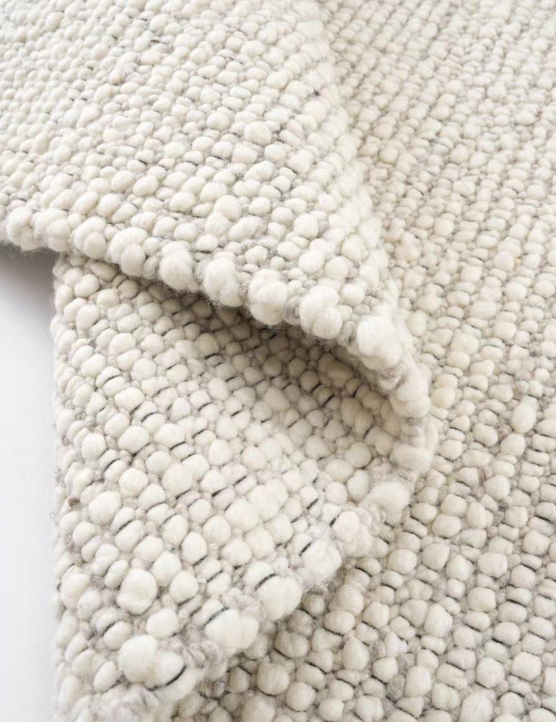 Ivory Field Wool Rug - Indian Imported Rug
