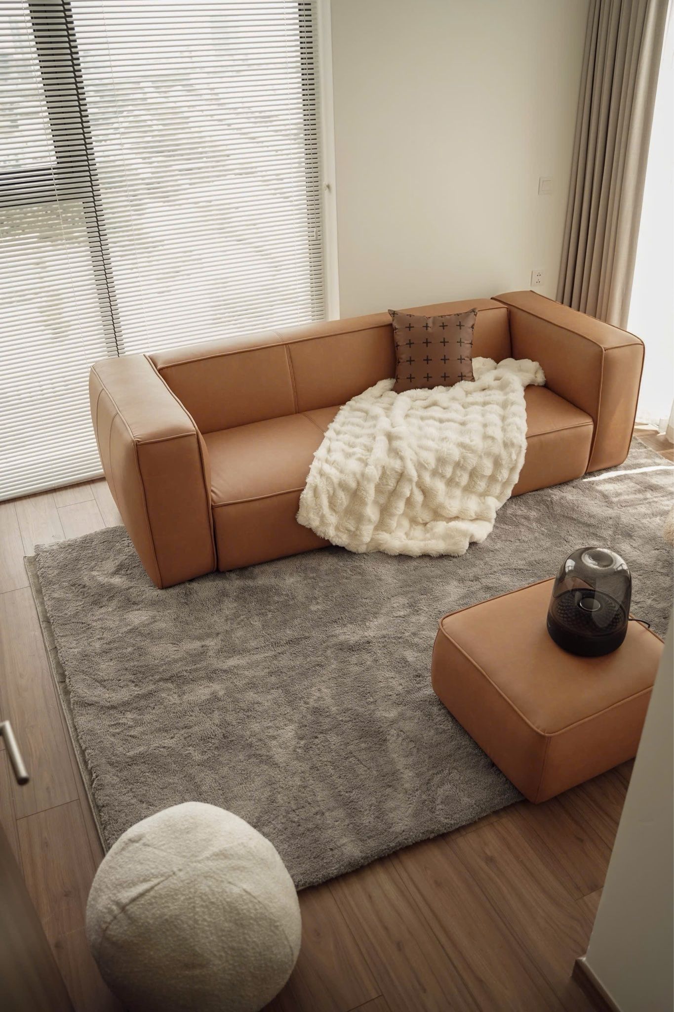 The Clay sofa 2.4m