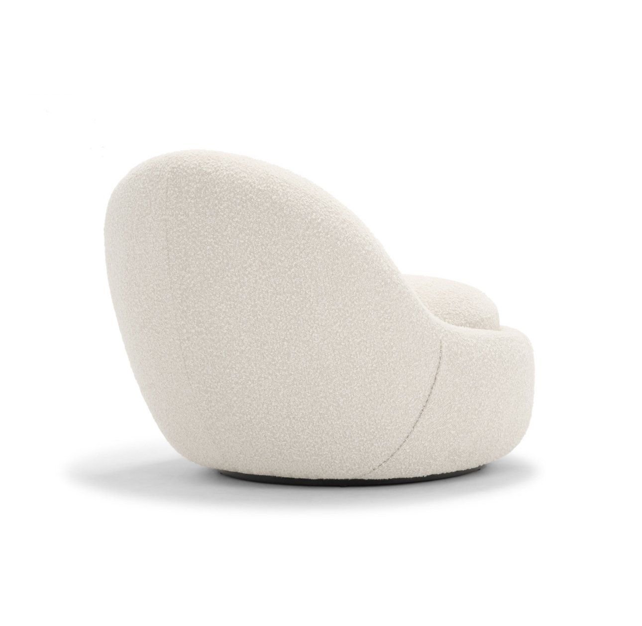 The P. White armchair | HÃNG TRƯNG BÃY
