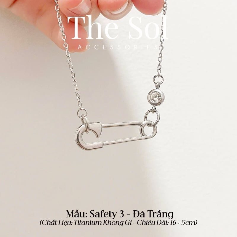 Lắc Tay Titan SAFETY PIN