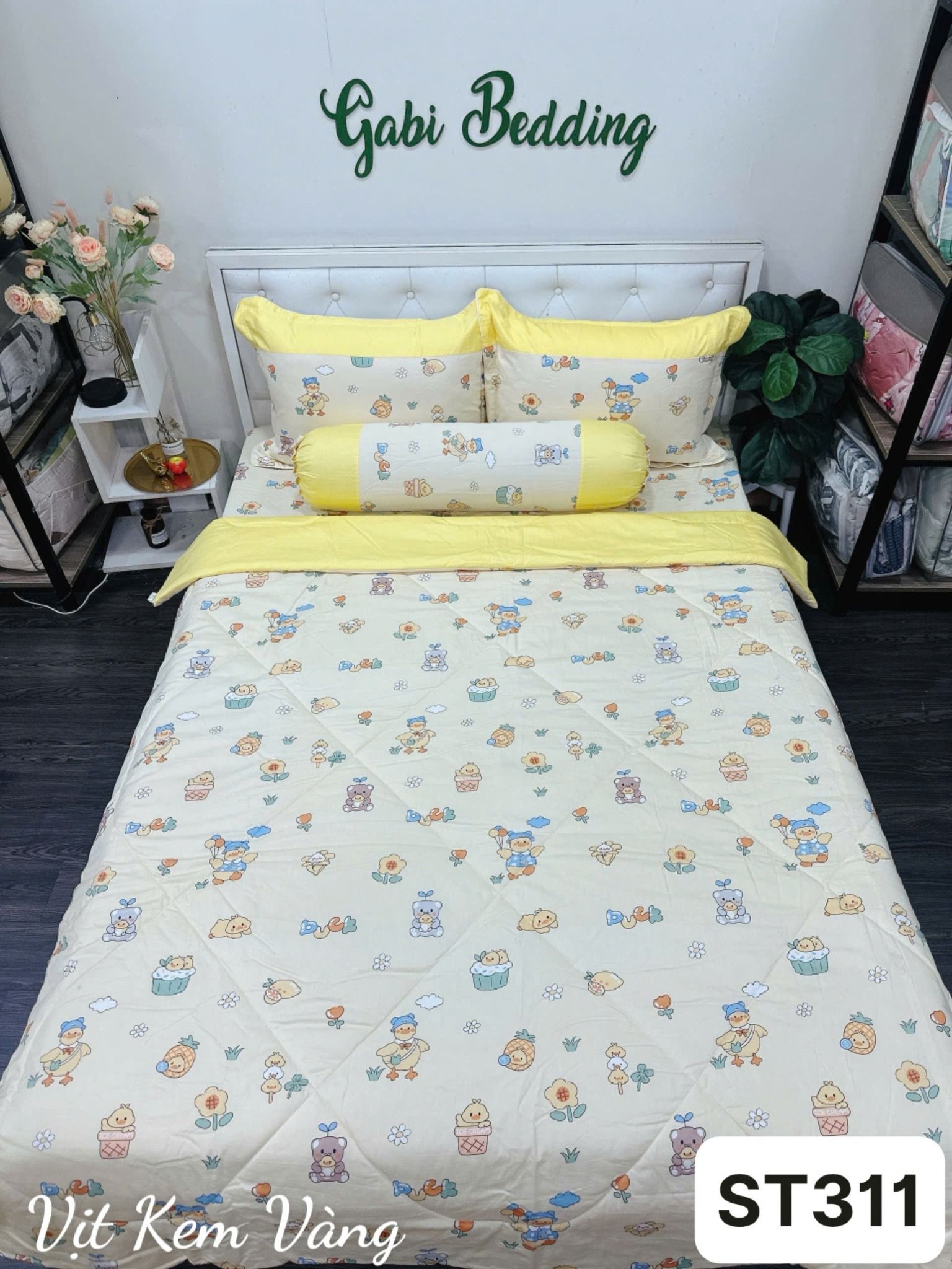 Satin Vịt Kem Vàng