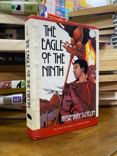 The Eagle of the Ninth - Rosemary Sutcliff – Momo Bookstore