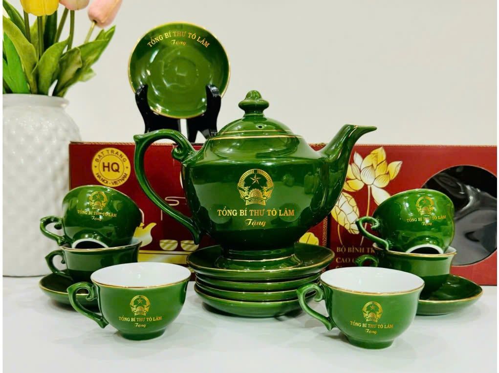 Bộ ấm chén in Tổng bí thư Tô Lâm dung tích 650 ml