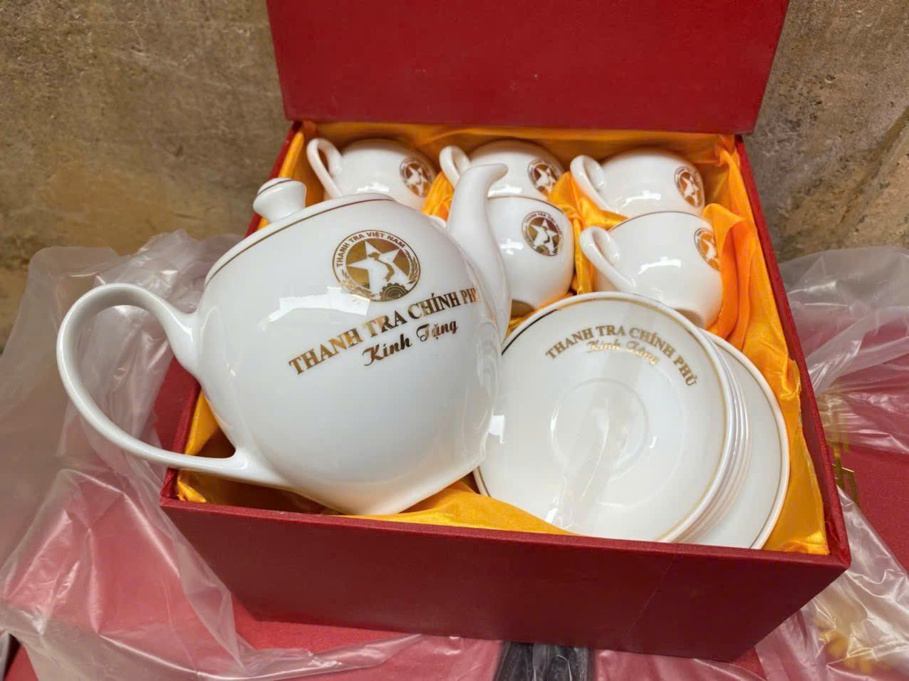 Bộ ấm chén in logo thanh tra chính phủ 650 ml BKCEVN-8116