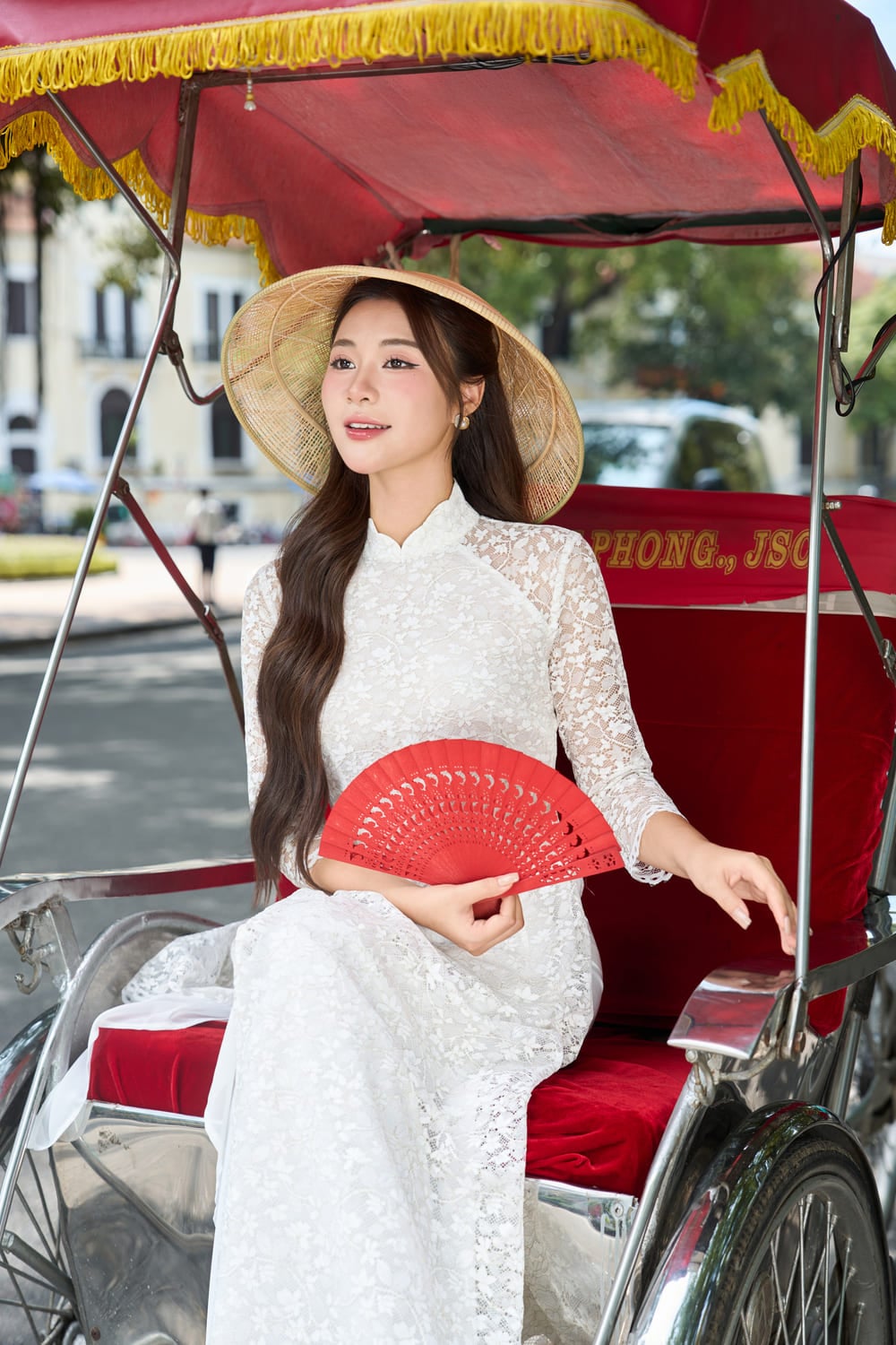 áo dài truyền thống