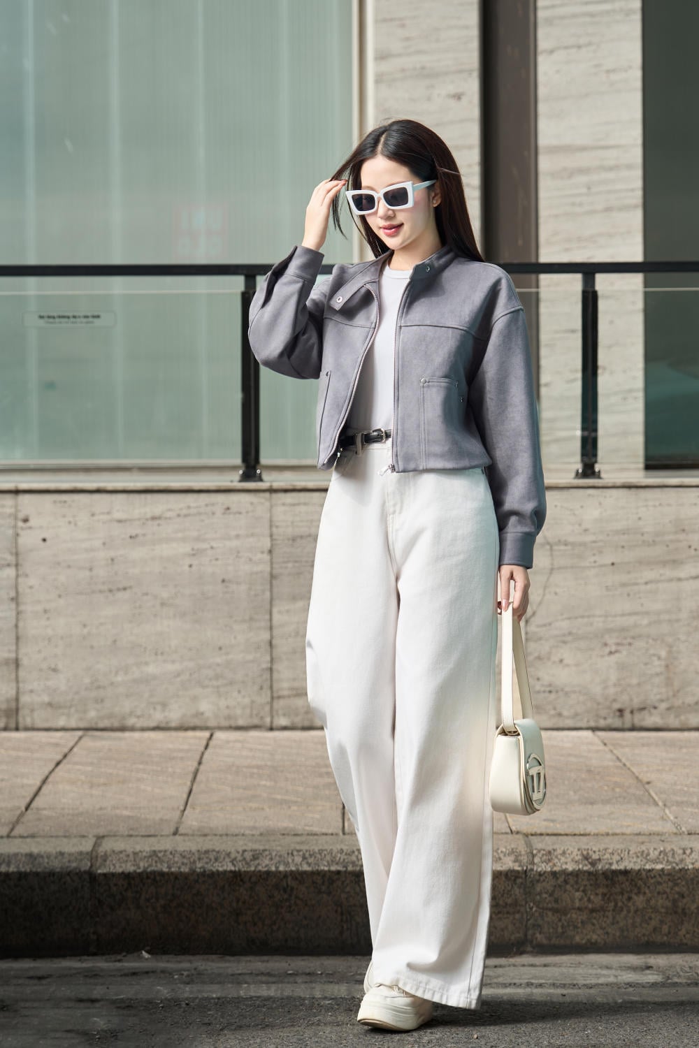 Phối cùng quần Jeans