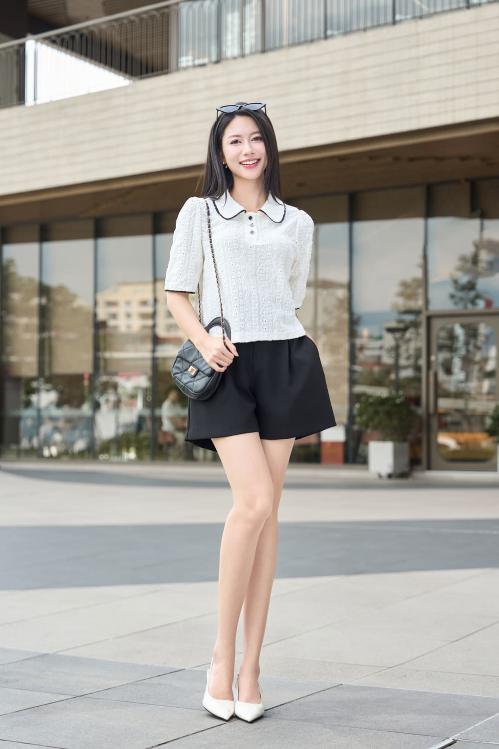 Năng động cùng Jeans và áo phông basic