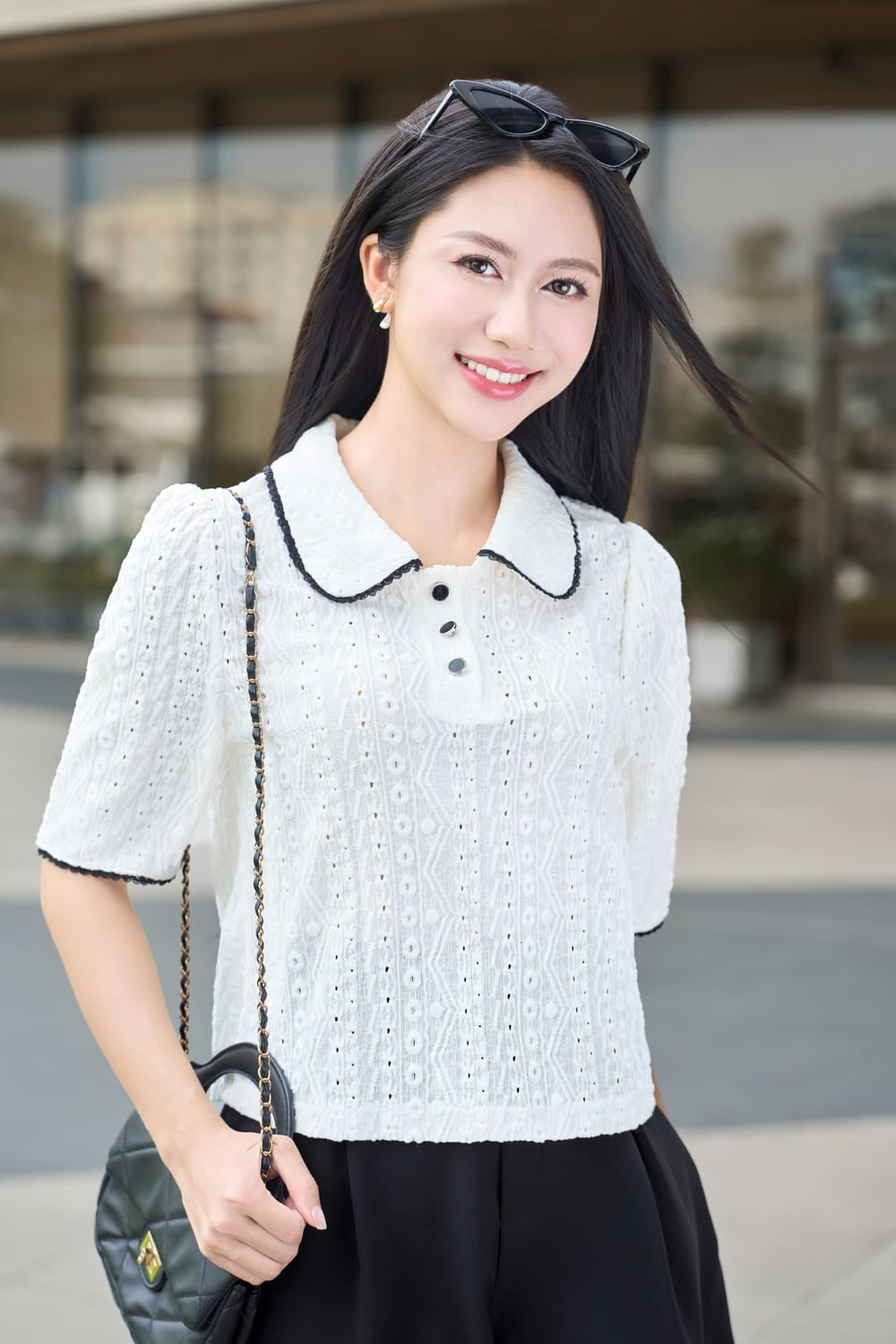 Năng động cùng Jeans và áo phông basic