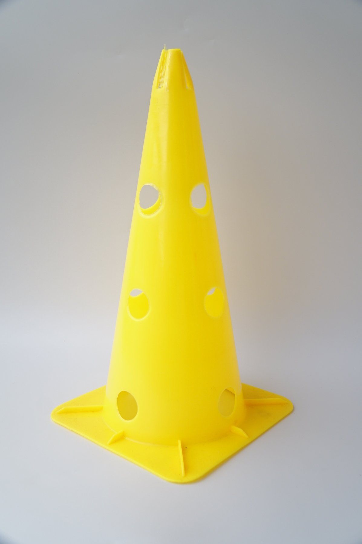 Cone Nấm Trụ Cao Đa Năng - Dụng Cụ Tập Bóng Đá, Cảnh Báo Giao Thông, Chướng Ngại Vật Sân Bãi - Cone 50cm