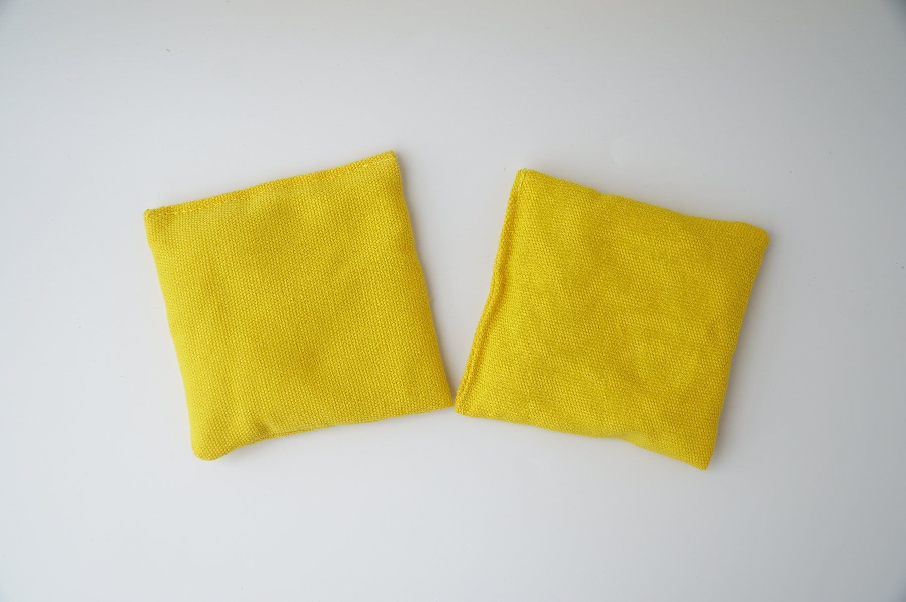 Túi cát chơi ném bean bag, đồ chơi túi cát ném bằng vải dày dặn loại xịn- Nhiều màu