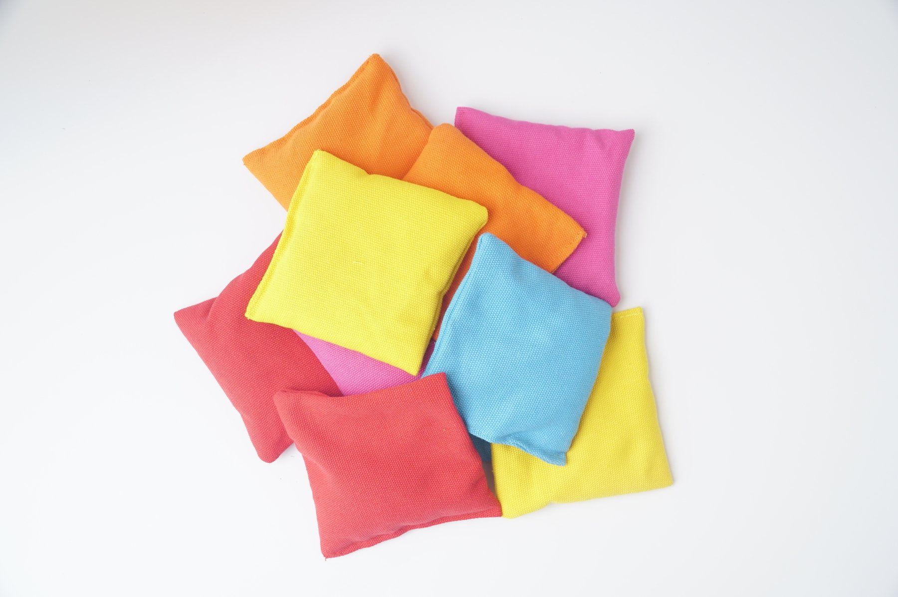 Túi cát chơi ném bean bag, đồ chơi túi cát ném bằng vải dày dặn loại xịn- Nhiều màu