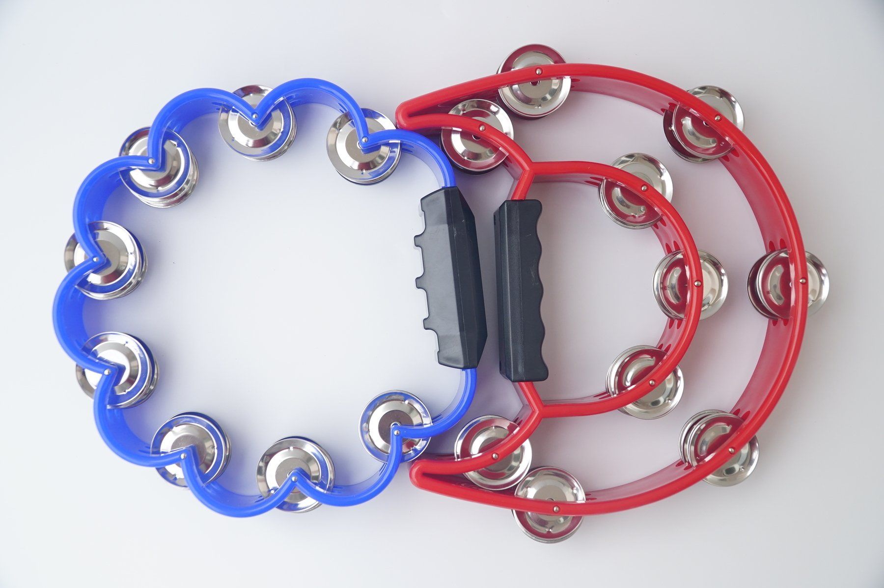 Xắc xô lắc tay loại lớn, lục lạc tambourine cầm tay hình bán nguyệt - Loại xịn size lớn
