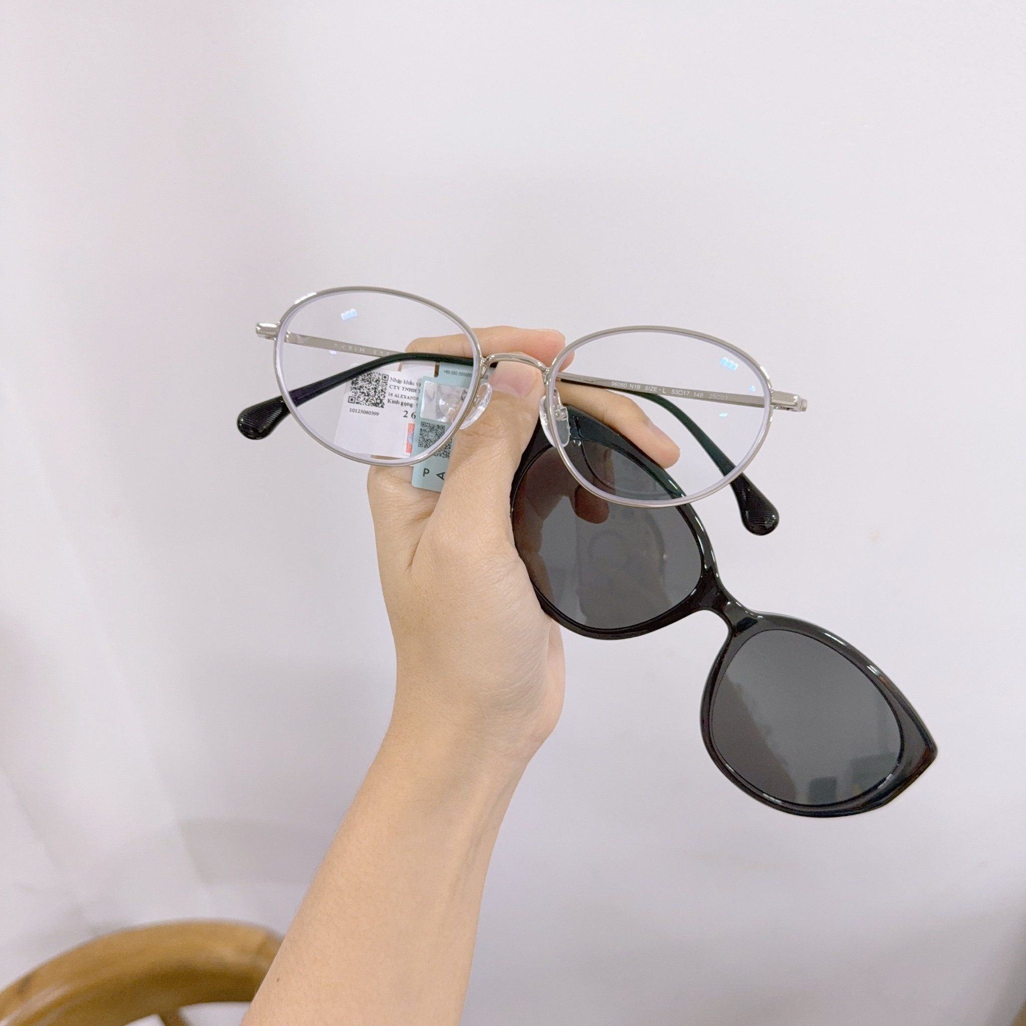 Mắt kính Clip On Parim 96050