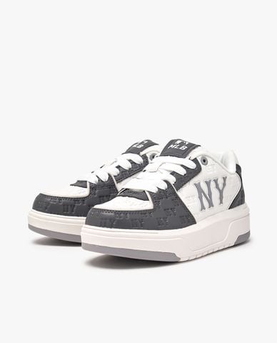 MLB - Giày sneakers unisex cổ thấp Chunky Liner Embo Monogram