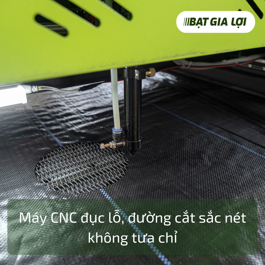 Bạt Phủ Gốc Cây Đục Lỗ 120gr/m2 Đen - 0.5mx0.5m