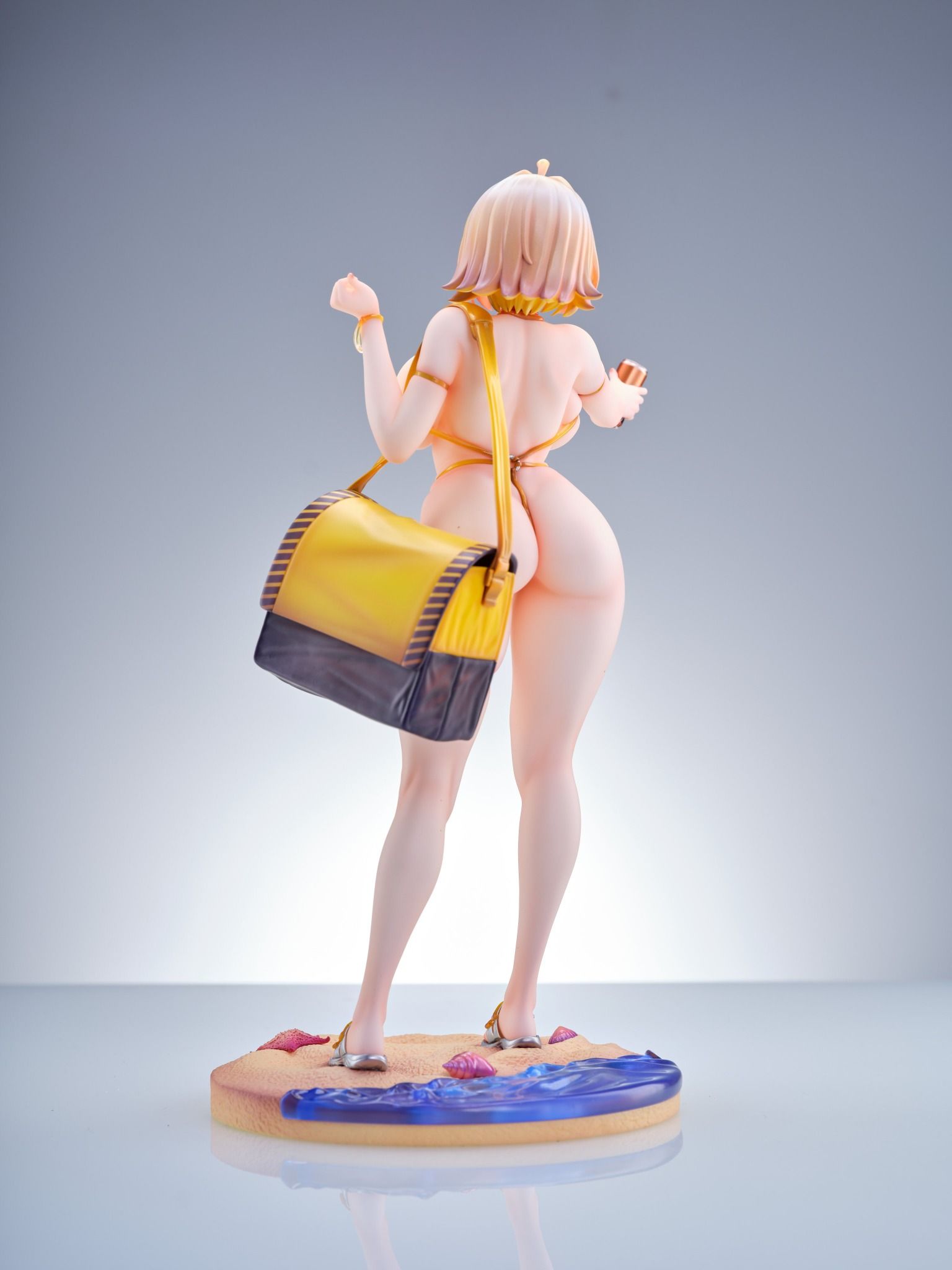 Elegg - Goddess of Victory: Nikke - Genius Bee Studio