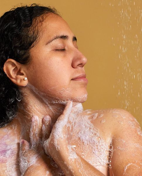 Làm sạch dịu nhẹ nhưng đều đặn