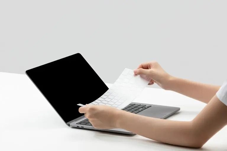Phủ Phím Innostyle (USA) Trong | Macbook Pro 14/16 - Air M2/M3