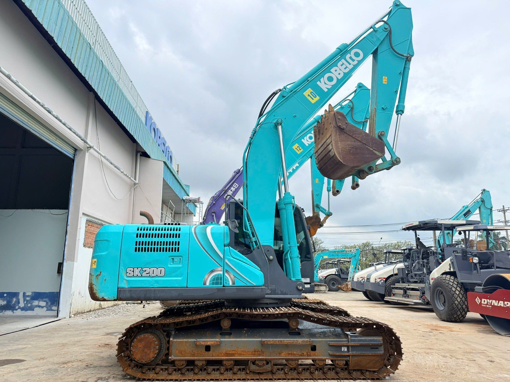 MÁY ĐÀO BÁNH XÍCH KOBELCO SK200-10 - 2021