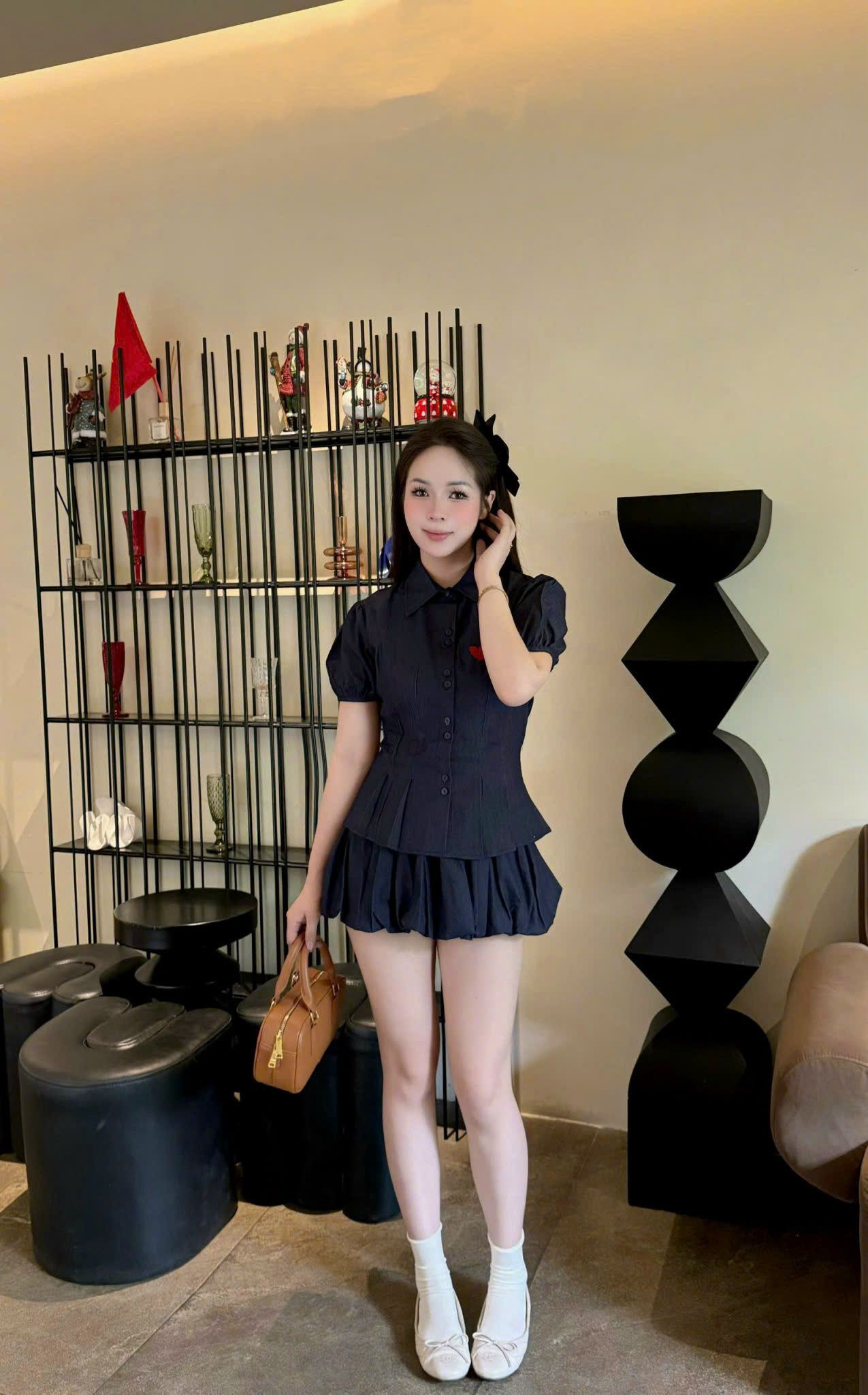 Set áo bò thêu tim mix chân váy bồng xịn xò - XANH - Q153 ( eo S<68, M<72 )