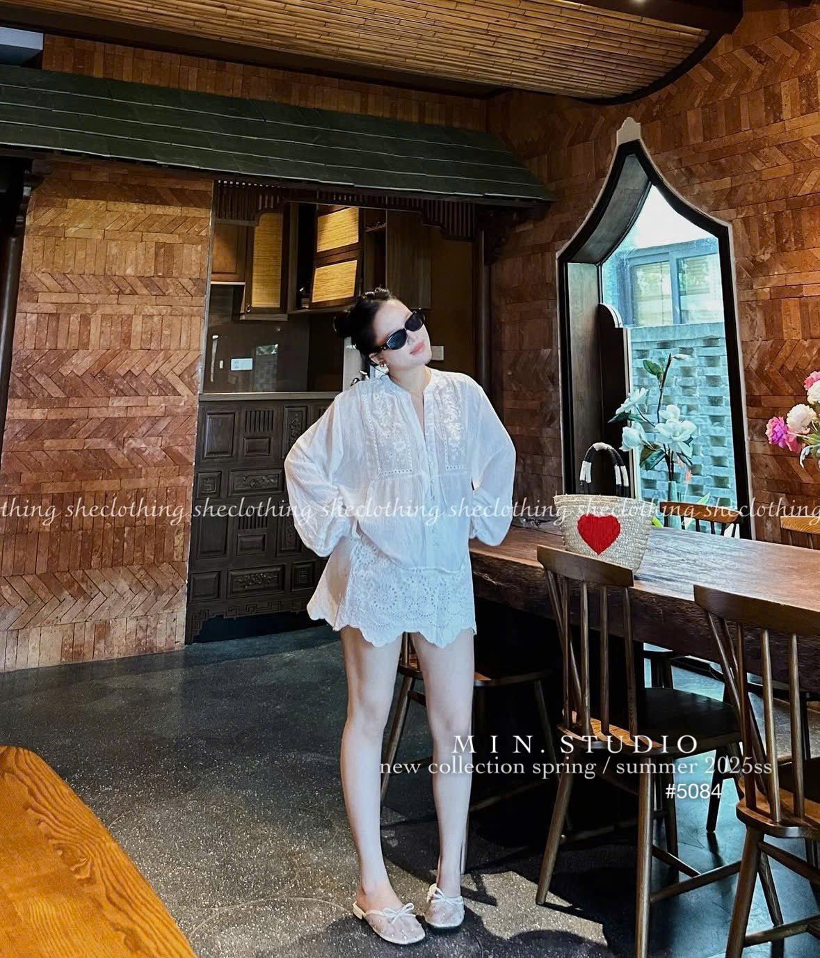 Set áo tay dài cài nút mix chân váy đục lỗ siêu hot - Q225 (EO S<68, M<72)