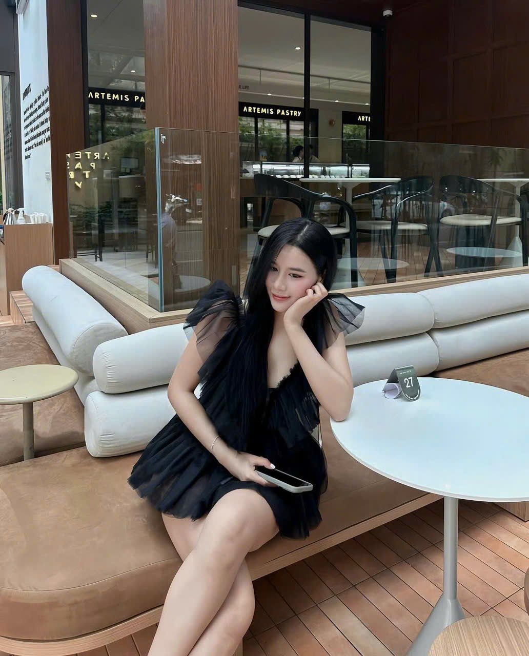 Áo voan lưới cổ v trễ vai bo chun nhiều lớp cột dây - ĐEN - Q251
