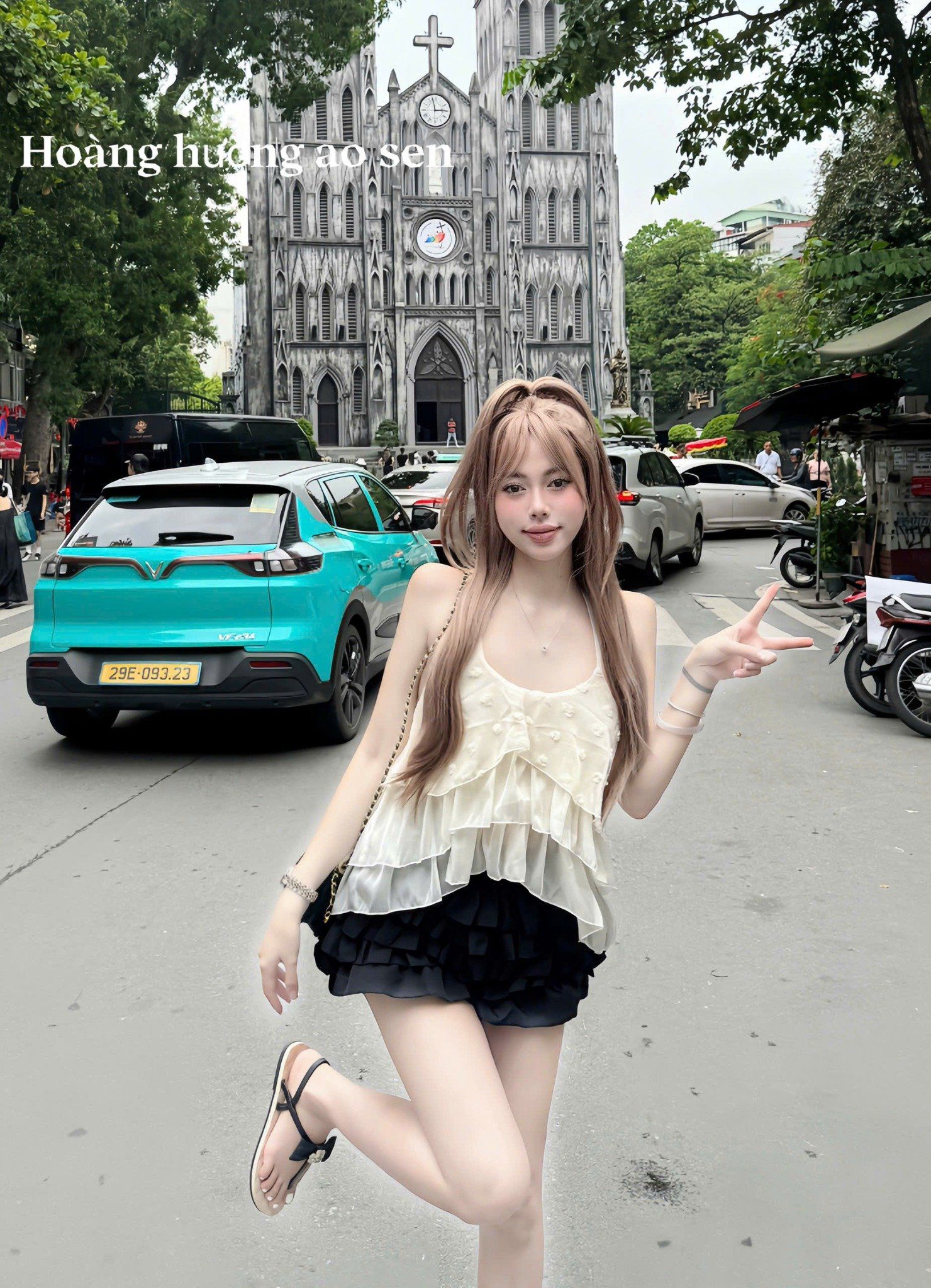 Set áo cổ yếm bèo tầng hở lưng mix chân váy siêu hot - Q393