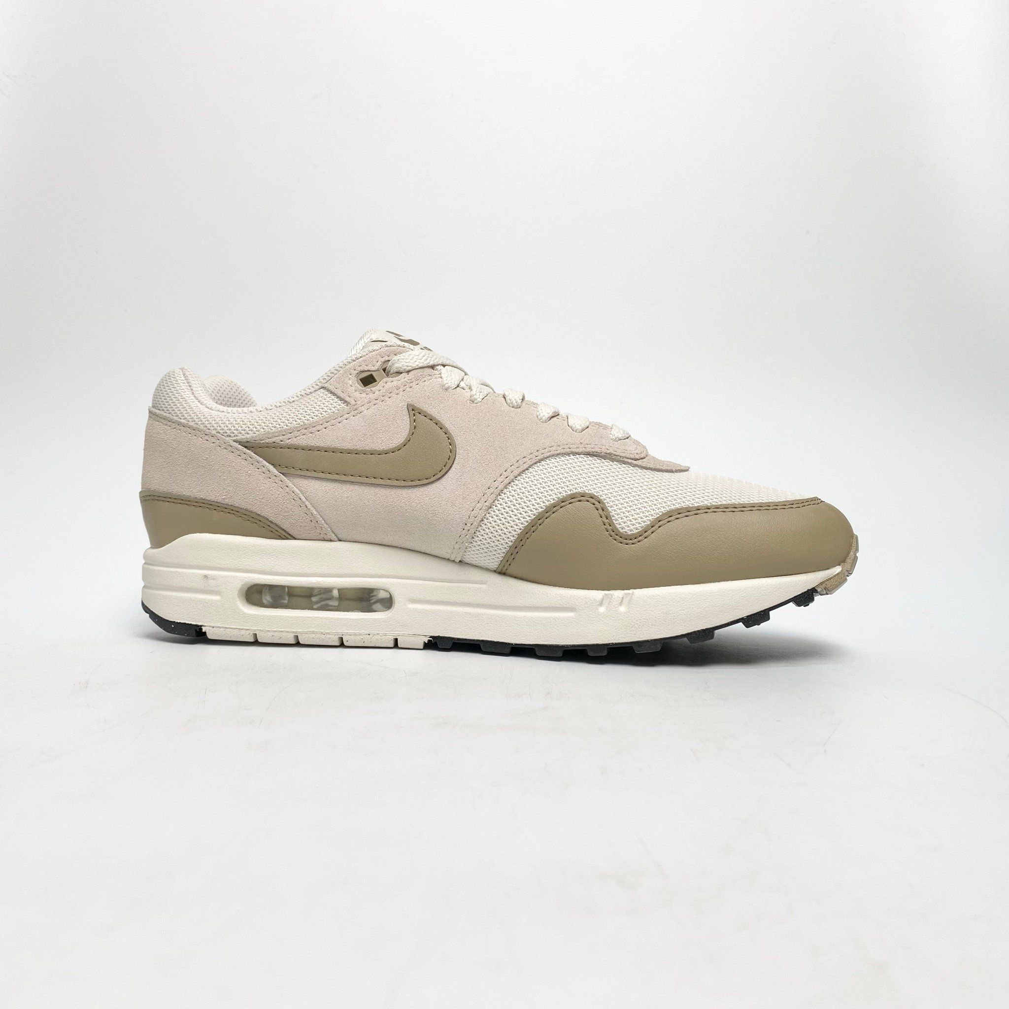 NIKE AIR MAX 1 ESSENTIAL FZ5808 001